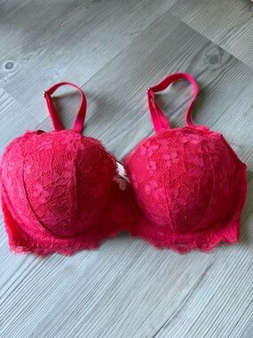 Victoria’s Secret Red Lace Push-Up Bra - Women's Intimates